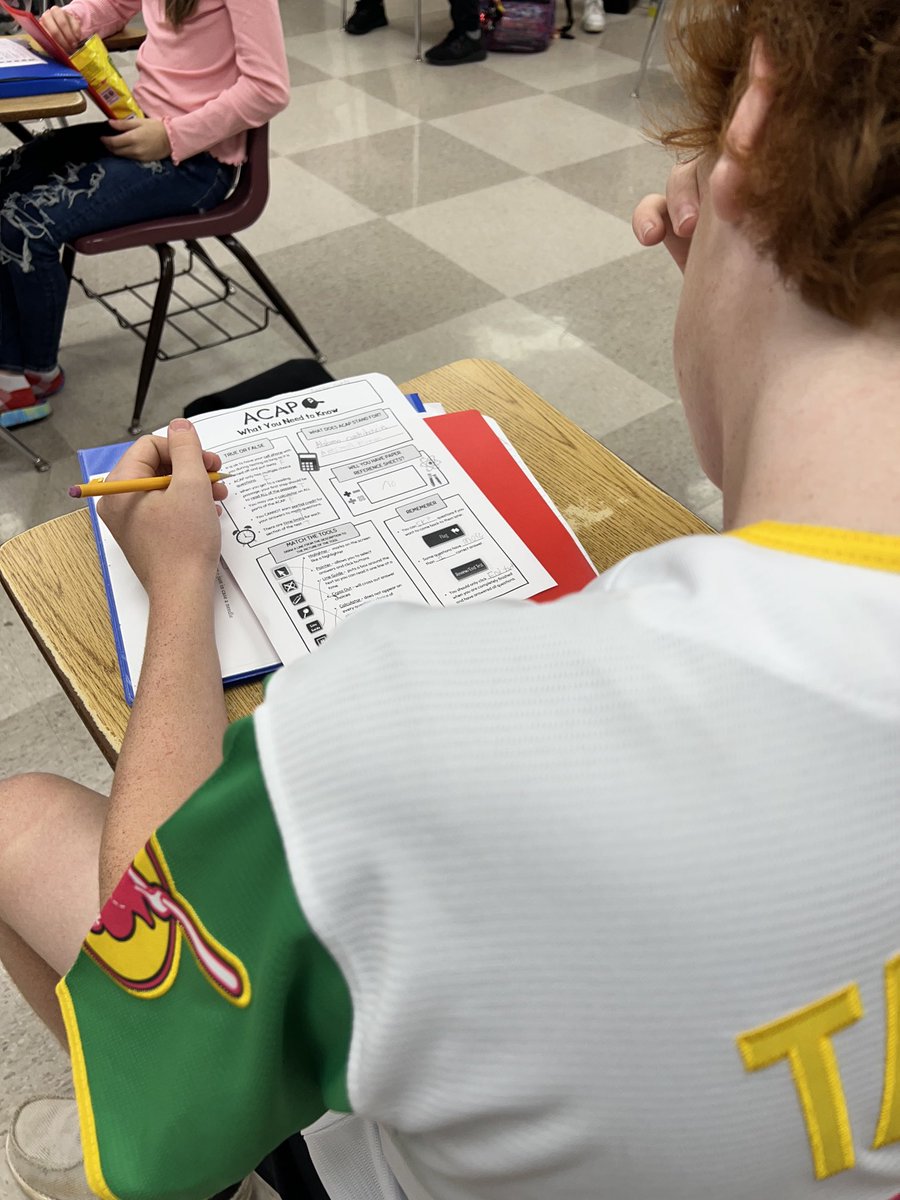 Julie Walker tweet media