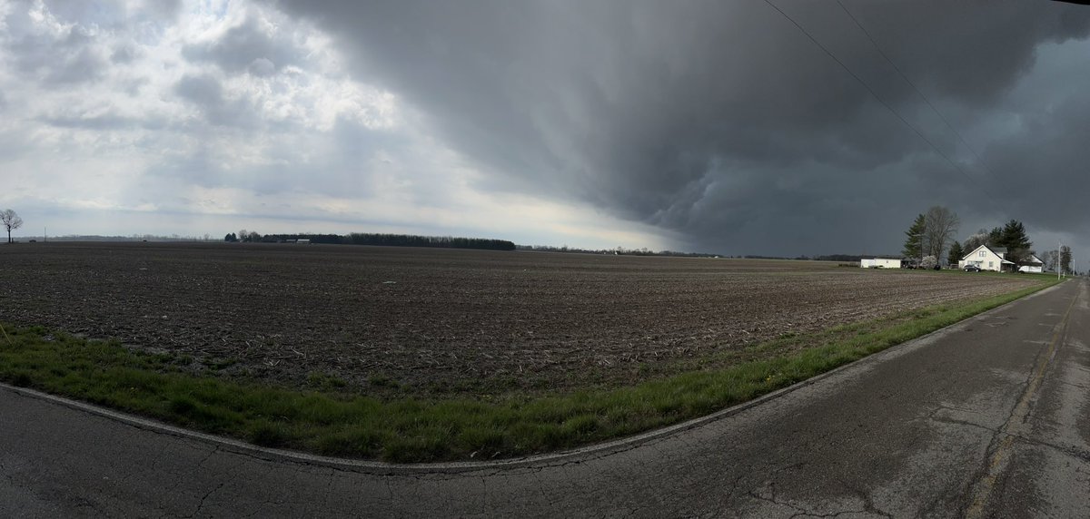 BIglennyT's tweet photo. Indiana weather in 1 pic. #indianaweather #myindiana #wthr https://t.co/weScNntNb9