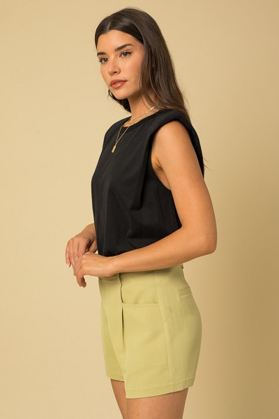 ExpressionsNYLI's tweet image. The #BasicBlack with an edge Muscle Power Shoulder #Tee is here!  Available now #Shop #ExpressionsboutiqueNY #Bebold #Spring2023 #Summer2023 #WomensWear #Fashion #Tees #Fashionista #WomensClothing #Shopping #Huntington #LongIsland #Manhasset #Woodbury 1l.ink/BTMCCK5