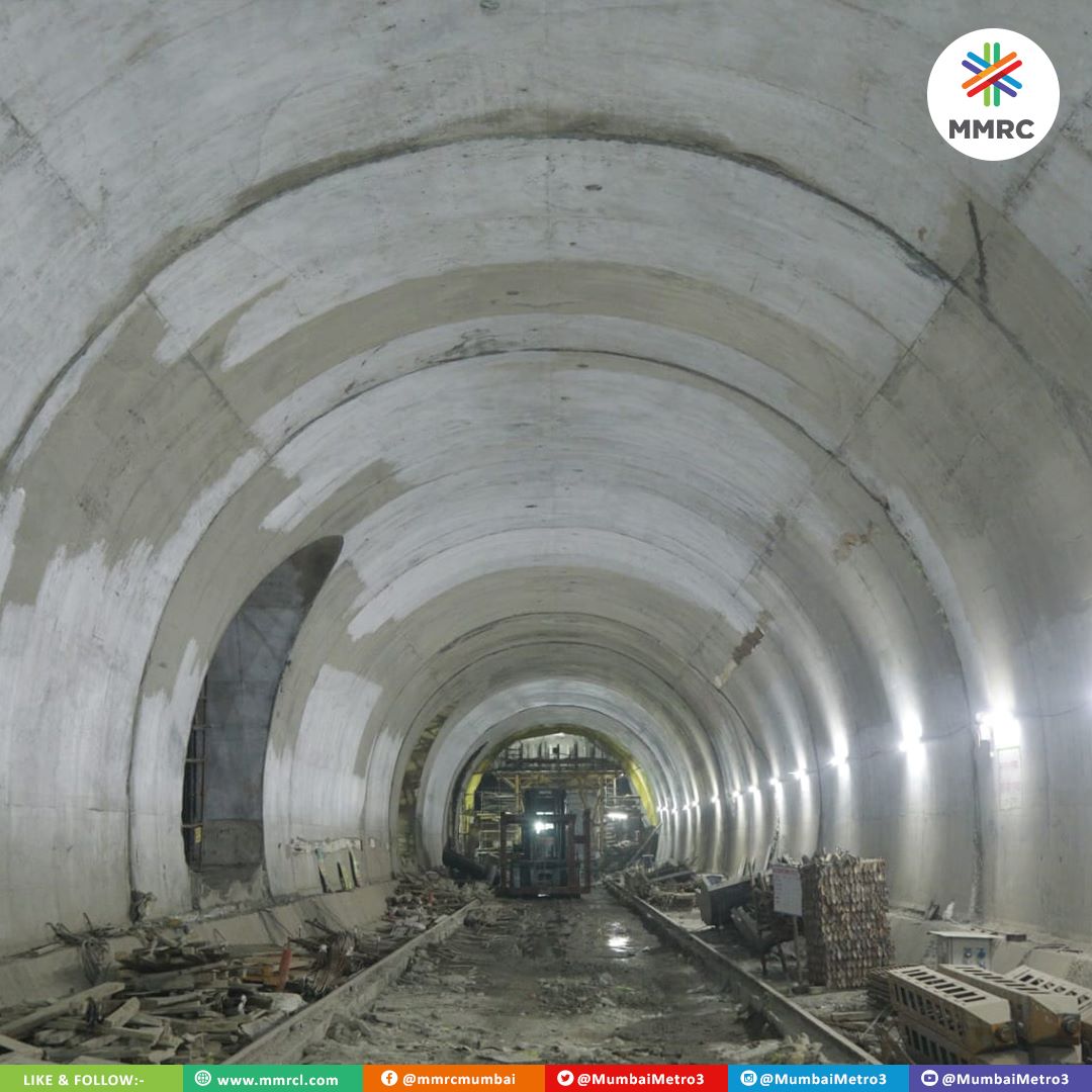 MumbaiMetro3's tweet image. #Metroline3
#Aqualine
#ProgressReview
Ms @AshwiniBhide MD MMRC along with Shri @SubodhGupta_  Dir. (Proj) today visited #Kalbadevi &amp;amp; #GrantRoad stns &amp;amp; reviewed progress of ongoing civil &amp;amp; system wrk Kalbadevi &amp;amp; GrantRd hv completed 77% &amp;amp; 79% of civil wrk resp &amp;amp; 39% work in sytems