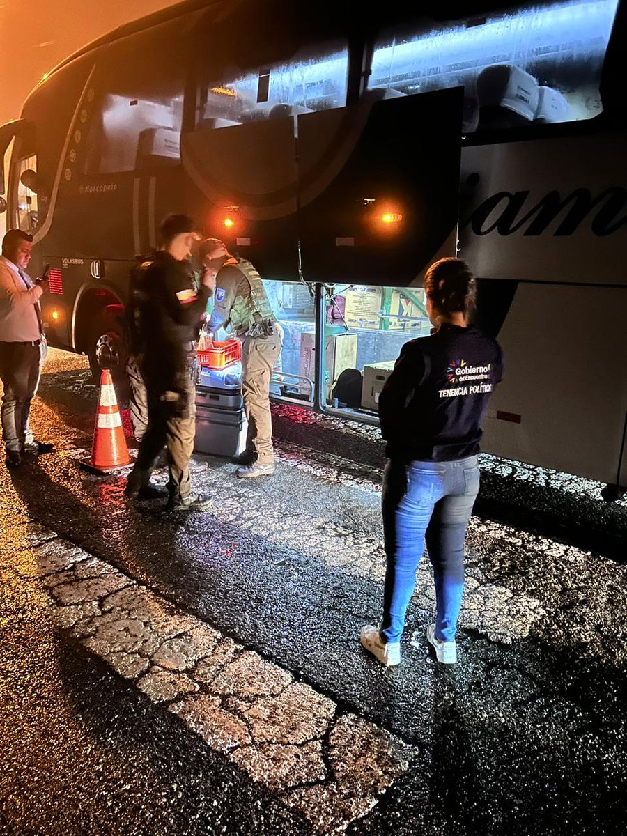 📍#Macará

✅Jefatura Política constata servicios y atención en las instalaciones del Registro Civil.

✅TP Larama y Policía realizan el operativo de control de contrabando en vías.