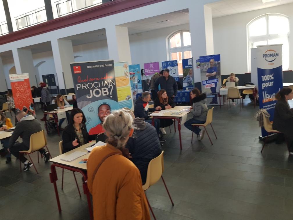 hottin_sullivan's tweet image. #tousmobilise avec la commune de #Denain forum de proximité #emploi près de chez soi #formations #solutionsmobilite ..300 Demandeurs d emploi présents👍🚀#CHRdenain #Stellantis #aftral @SeverineDelong @sdewaele59111 @BenoitDegaille @david_megh @FrancoisEstepa @LIVIACarmelo2