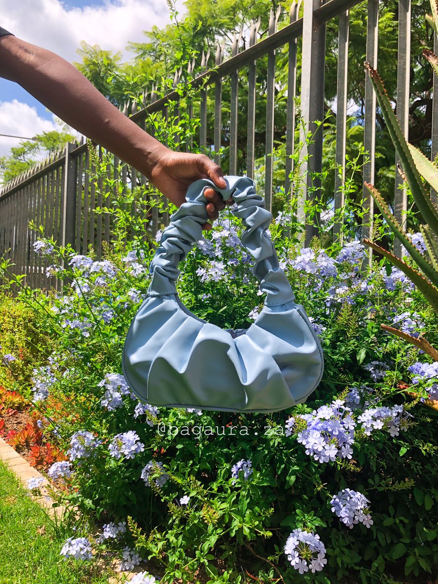 Bagaura_za's tweet photo. 💙 

#drbags #bagaura #handbags #smallbuisness #fashion #GirlTalkZA https://t.co/tZxvHGIOC0
