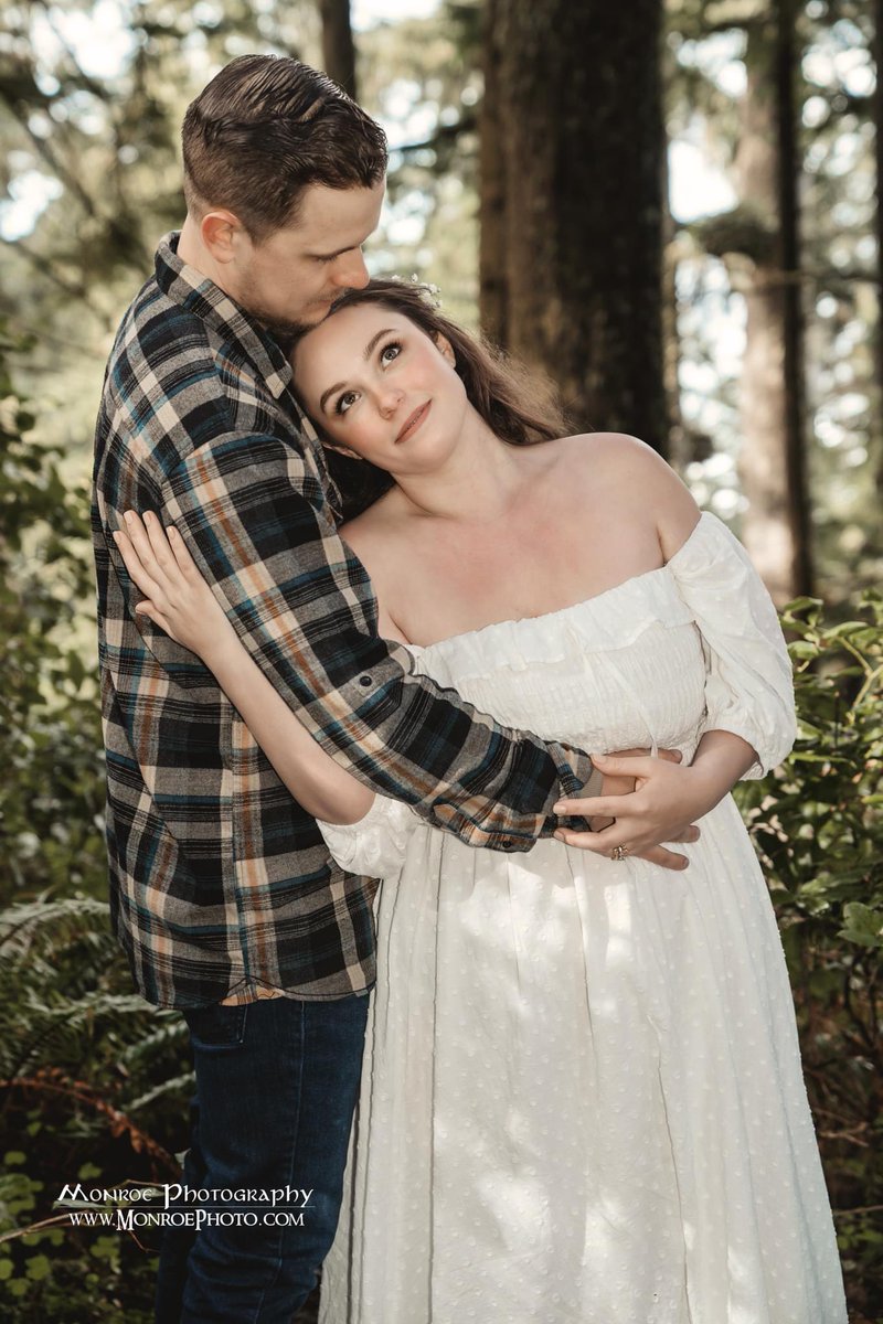 MonroePhotoUSA's tweet photo. Between bouts of pouring rain and sunshine we had a wonderful time capturing the Grandon family. Baby Maggie sure is a cutie-pie!

https://t.co/ZjgV3N5tyc
Husband and Wife Duet

----
#familyphotography #familyphotographer #familyphotos #oregonfamilyphotographer #under5k https://t.co/1rcNDaXFUV