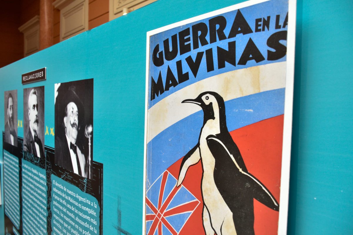 📚 El evento, se produce en la antesala  de la inauguración de la muestra itinerante "Contar Malvinas", de la <a href="/BNMMArgentina/">Biblioteca Nacional Mariano Moreno</a>, elaborada a 40 años de la guerra. Conformada por testimonios de ex combatientes y ponen en diálogo con otros discursos.