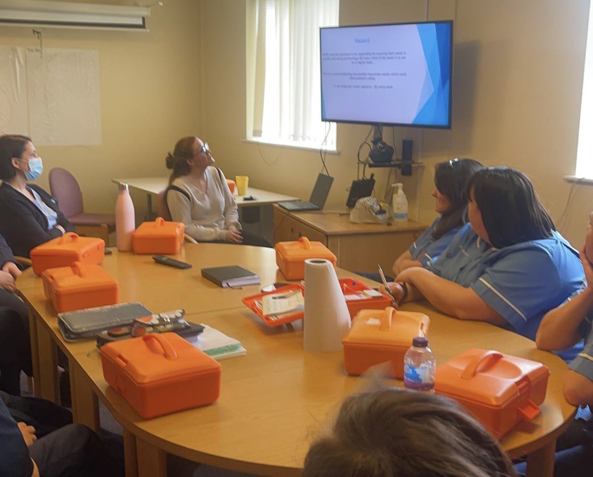 GeadyLeeanne's tweet photo. District Nursing development through shared learning Wednesdays @limavady #supportingleadership #supportinginhouselearning https://t.co/TXjvaYOzxt