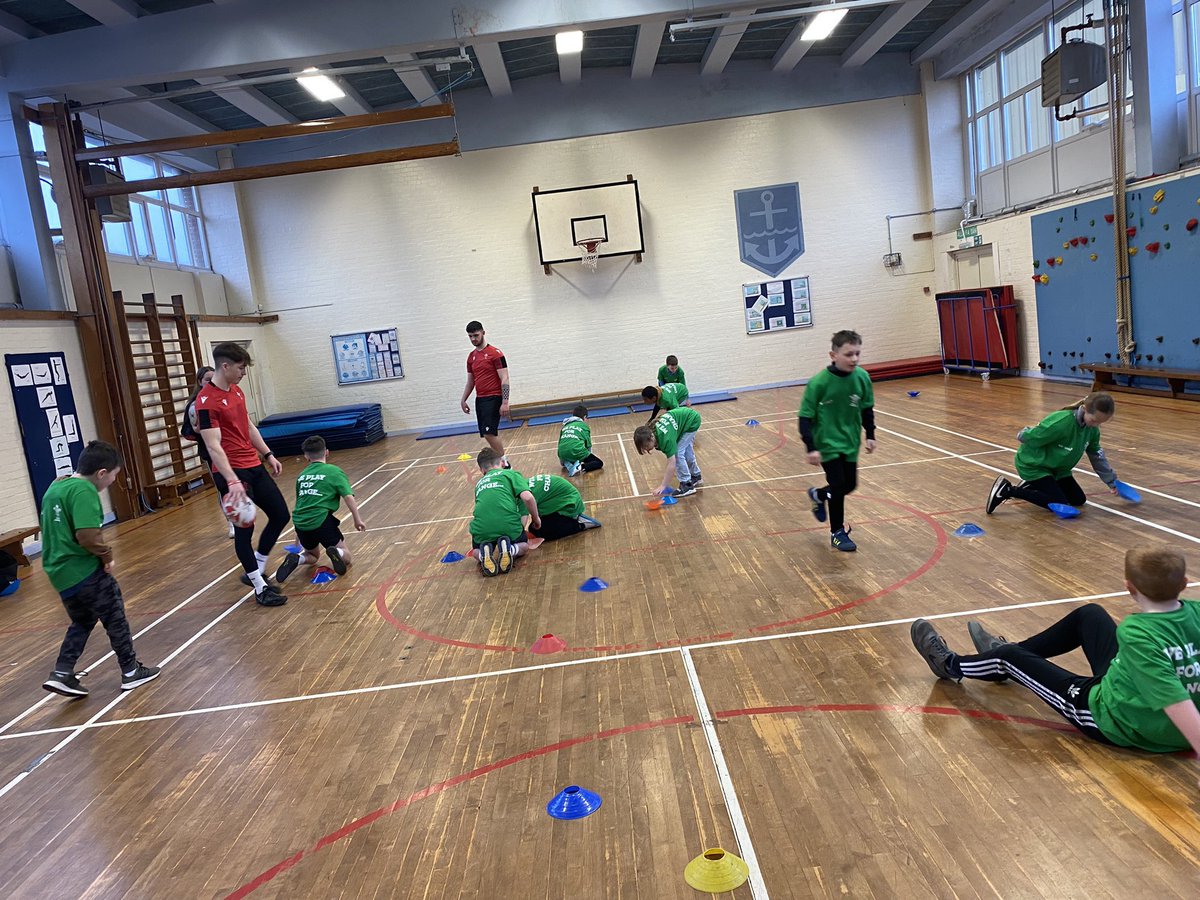 Another Fit Fed Fun camp today at <a href="/schoolmilford/">Milford Haven School</a> !🏉

Another bunch of enthusiastic participants that enjoyed the camp ✅

<a href="/WRU_Community/">WRU Community - Wrth galon y genedl</a> <a href="/sportpembs/">Sport Pembrokeshire / Chwaraeon Sir Benfro</a> <a href="/schoolmilford/">Milford Haven School</a>