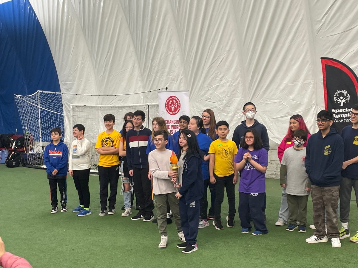 Yesterday, we celebrated the launch of a new #CHAMPS Unified Bocce Ball Program in Queens! Let's continue empowering youth to create active, #Inclusive school environments for all! @NYCschools <a href="/FlaviaPuello/">Flavia Puello-Perdomo</a> <a href="/TheDSCW/">Office of Community Supports and Wellness</a> <a href="/SpecOlympicsNY/">Special Olympics New York</a>