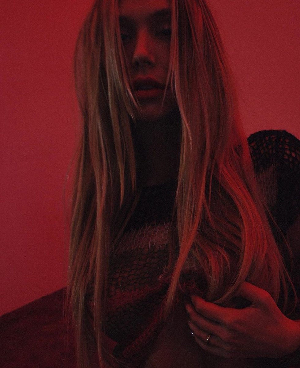 ⠀⠀⠀⠀ ⠀     ⠀

————————————————

                                      𝗜 𝘀𝗲𝗲 𝗿𝗲𝗱. 

⠀ ⠀⠀⠀⠀