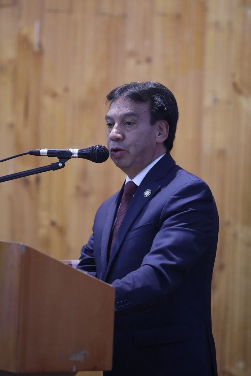 CANMoronaS's tweet photo. #SesiónDelPleno |El As. @PedroVelascoE destaca en su discurso a deportistas carchenses de talla mundial como @RichardCarapazM. Se procede a realizar el homenaje a ilustres ciudadanos carchenses por parte de la @AsambleaNacional y sus autoridades.
#AsambleaEnCarchi https://t.co/xqI8kw9mXC