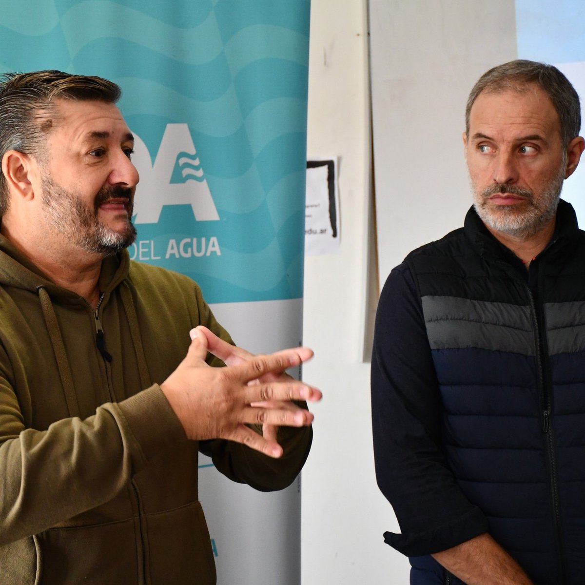 BAagrarias's tweet photo. #Bavio
Asesoramiento a Escuelas Agrarias para la implementación de sistemas de tratamiento de efluentes y captación de agua.
👨🏫 El vicepresidente de ADA, Damián Costamagna, dio inicio a las Jornadas de Formación en Gestión Hídrica, en la localidad de Bavio, Magdalena. https://t.co/F2S2H4L0ky