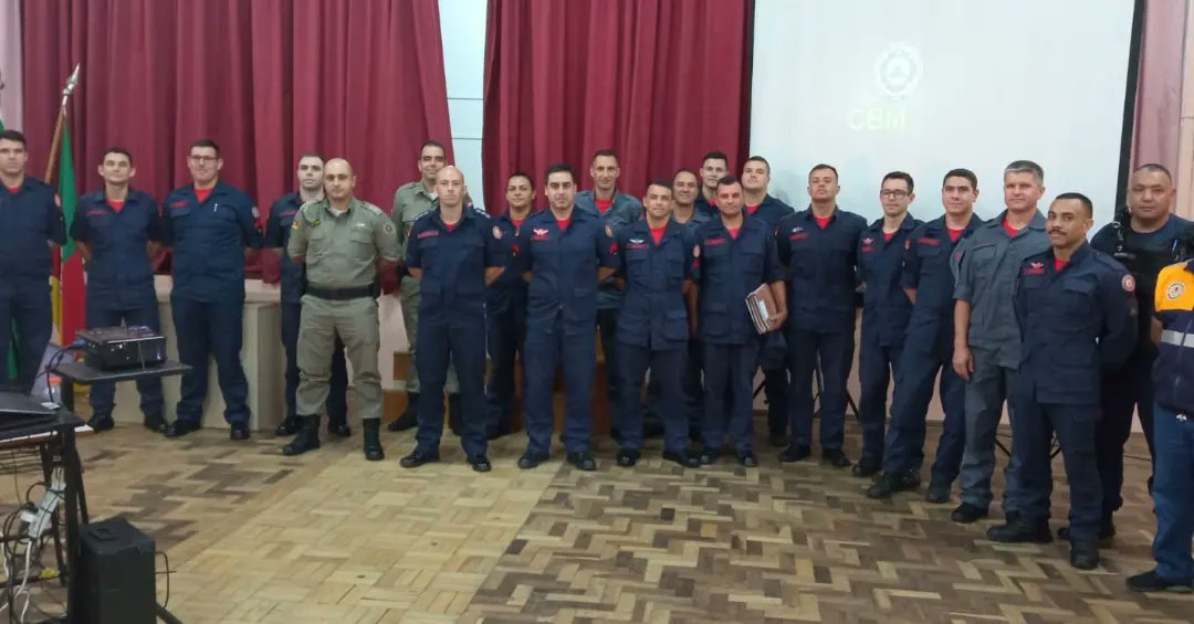 4bbmcbmrs's tweet photo. O CBMRS sediado no Município de São Sepé, realizou no ultimo dia 27, instrução para a utilização da ferramenta de SCI.
O evento teve a presença do Comandante de 2ª CiaBM, Comandante da Brigada Militar, Chefes da Guarda Patrimonial Municipal e da Defesa Civil Municipal sepense. https://t.co/swQxK4tqAY