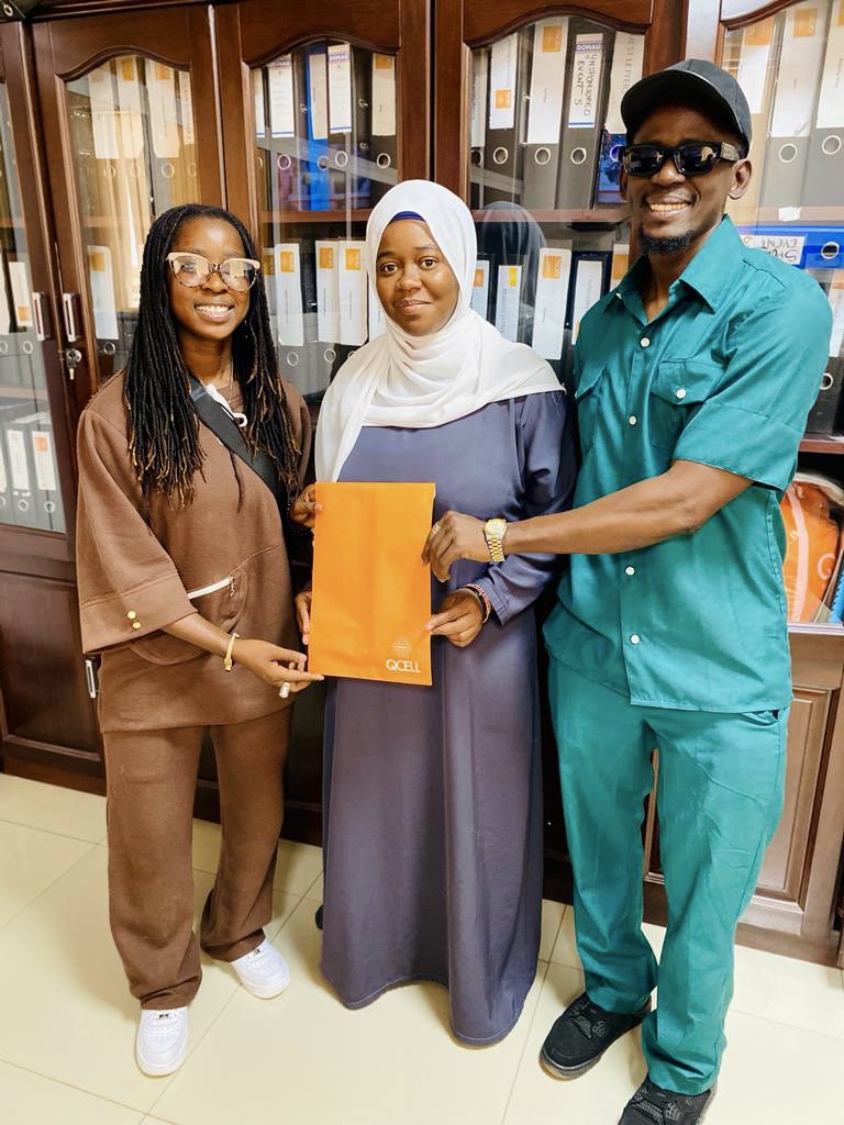 iambarhama's tweet photo. It’s confirm with @QCellgambia
Sign and sealed..!!
Thanks for supporting our upcoming event “THE CLASSIC “.
#Barhama/Mariama
#Theclssic
#April29
#Penchamii https://t.co/KJCC7nhr7u