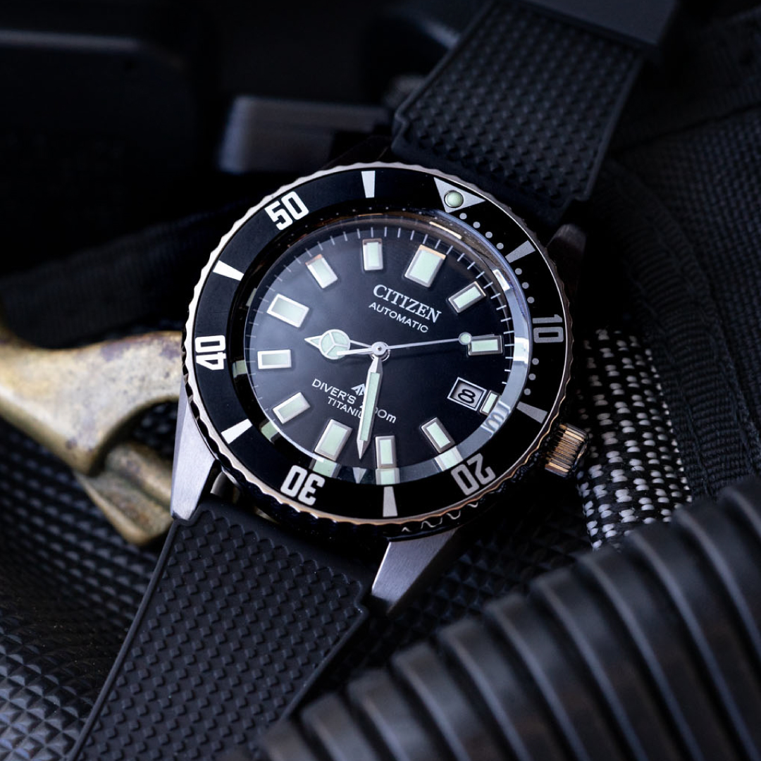 CitizenWatchUS's tweet photo. Exploring the reefs of Bonaire with professional diver Jason Heaton and his Promaster Dive Automatic. The new Promaster Diver is a modern take on a classic 70's dive watch. 📸 : @jasonheaton
#CitizenPromaster #SuperTitanium | Model: NB6021-17E https://t.co/E2XpF9Ps6L