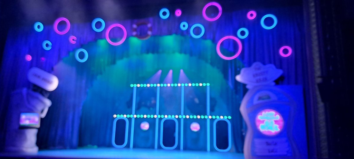 Hello <a href="/mayflower/">Mayflower</a>! Can't wait for 1st preview of <a href="/SpongebobStage/">The SpongeBob Musical UK</a> - <a href="/sell_a_door/">Selladoor Worldwide</a> looking after for our sister company <a href="/PathEnts/">The Path Entertainment Group</a>