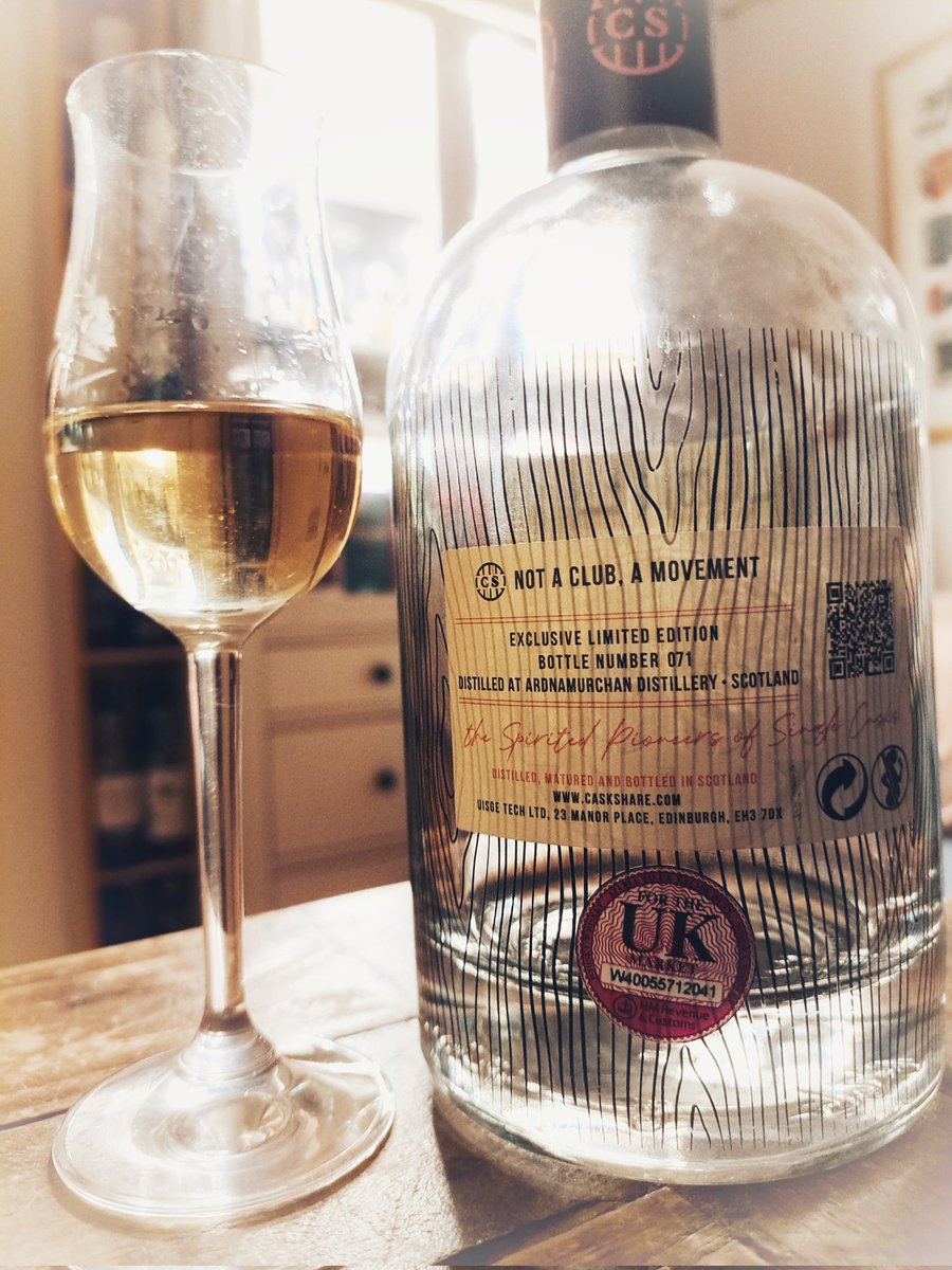 I couldn't make the Caskshare members tasting tonight, but will be there in "spirit ". Starting off with a bottle kill of the first cask share I purchased, an Ardnamurchan. Hope everyone has an excellent night in Edinburgh, slàinte 🥃