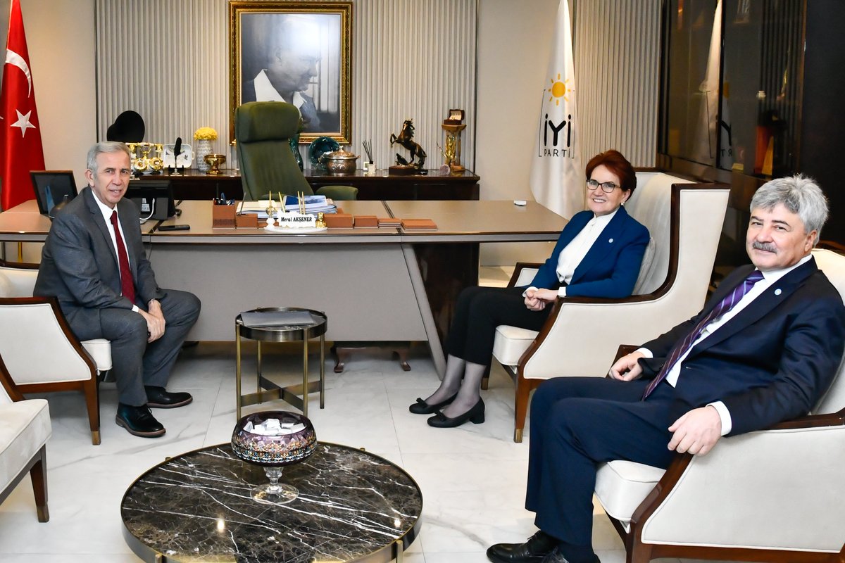 iyiparti's tweet photo. Genel Başkanımız Sayın @meral_aksener,

Ankara Büyükşehir Belediye Başkanımız Sayın @mansuryavas06 ile Genel Merkez'imizde bir araya geldi.

Değerli ziyaretleri için kendilerine teşekkür ediyoruz. https://t.co/sWlUrGh4jY