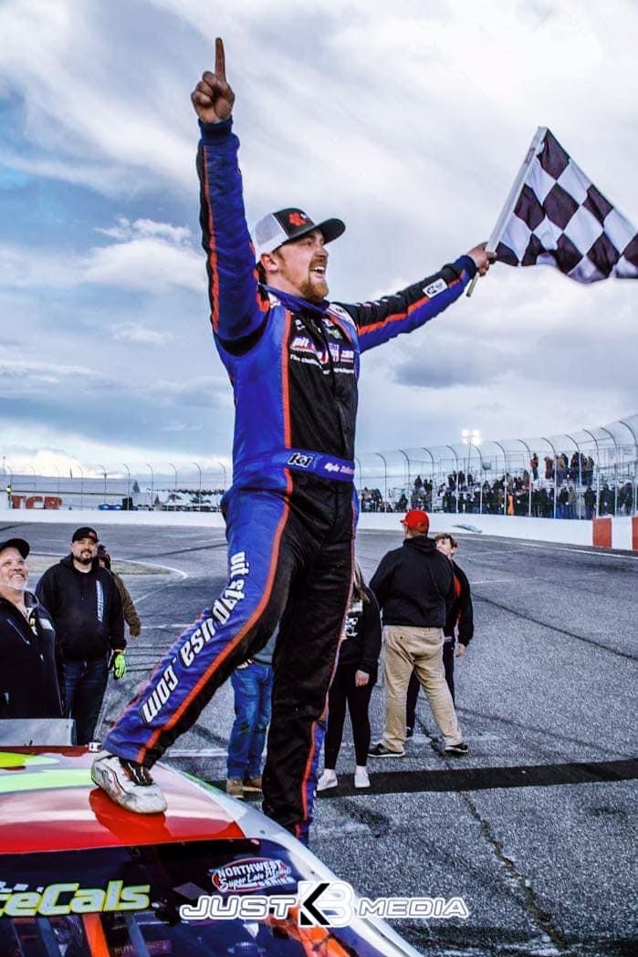 Spotted another Serck Motorsport hat in Victory Lane! Congratulations to <a href="/KyleTellstrom5k/">Kyle Tellstrom</a> on winning the Apple Cup over the weekend! #CleanerCoolerQuicker #SerckServices