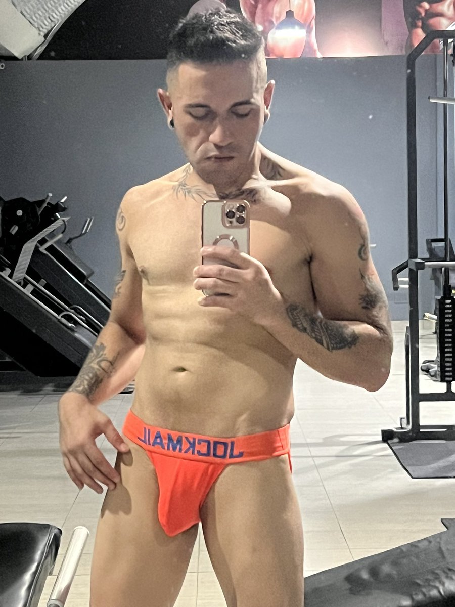 versfullmorbo's tweet photo. @Elohimhot @Nicklombardiof @Arturh_xxx @tudulcepekdo @Dante_ab001 @angelitofit @Morbowilliams @Argeniselmacho @Franco69box @soyisaacking @morbothony @Arath1993 Hay que grabar nuevamente 😈 https://t.co/chEpwDgiTf