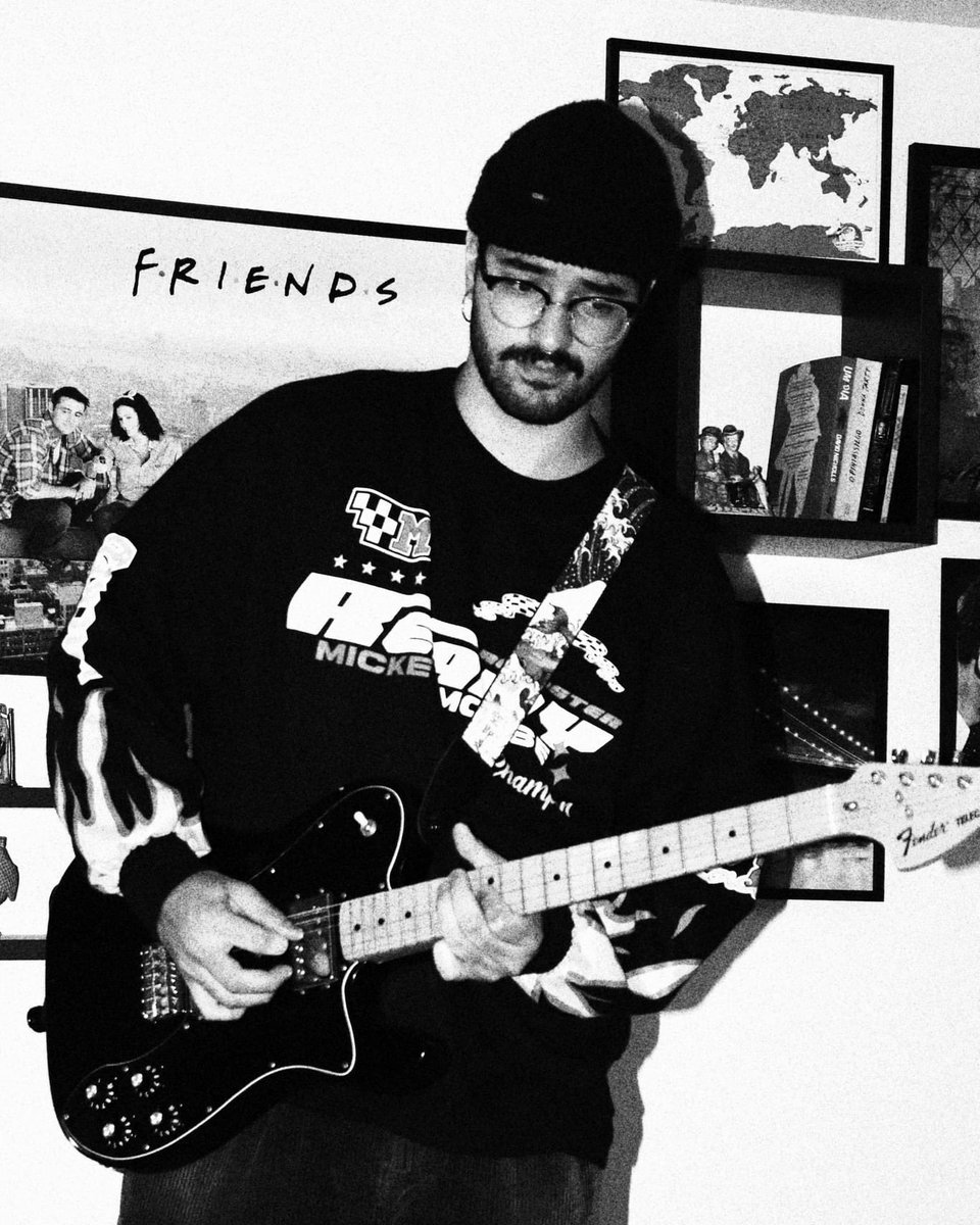 BuknsOficial's tweet photo. A todo vapor gravando clipe de "Come By" pra vocês, medlovers. Agradecimento especial a clicke filmes, @lleostts e Lucas Stillo. You all rock!! Daqui a pouco chegam os teasers
#musicvideo #makingof https://t.co/X3DZ5XVVph