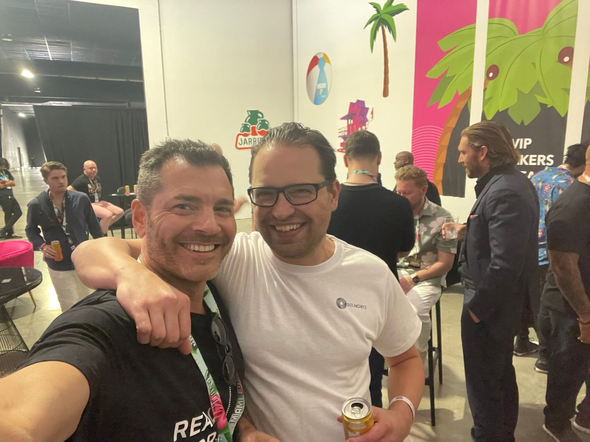 magmarealestate's tweet image. 🎉 #MiamiTechMonth is here and we&apos;re thrilled to be a part of it!

🙌🏼 Our CEO Matthieu Merchadou attended the exciting Miami NFT 2023 event alongside Hrish Lotlikar from SuperWorld, where they connected with other tech leaders and explored the latest in #blockchain and #NFT…