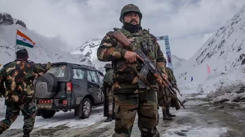 news_thikana's tweet photo. India-China : अरुणाचल प्रदेश पर दावे की चीनी चालबाजी... 11 जगहों को दिए नए नाम तो विदेश मंत्रालय का चढ़ा पारा, सुनाई खरी-खरी
https://t.co/YVKqmdnlTX
#chinese #claims #ArunachalPradesh #given #newnames #11places #India #China https://t.co/123lRi1L5f