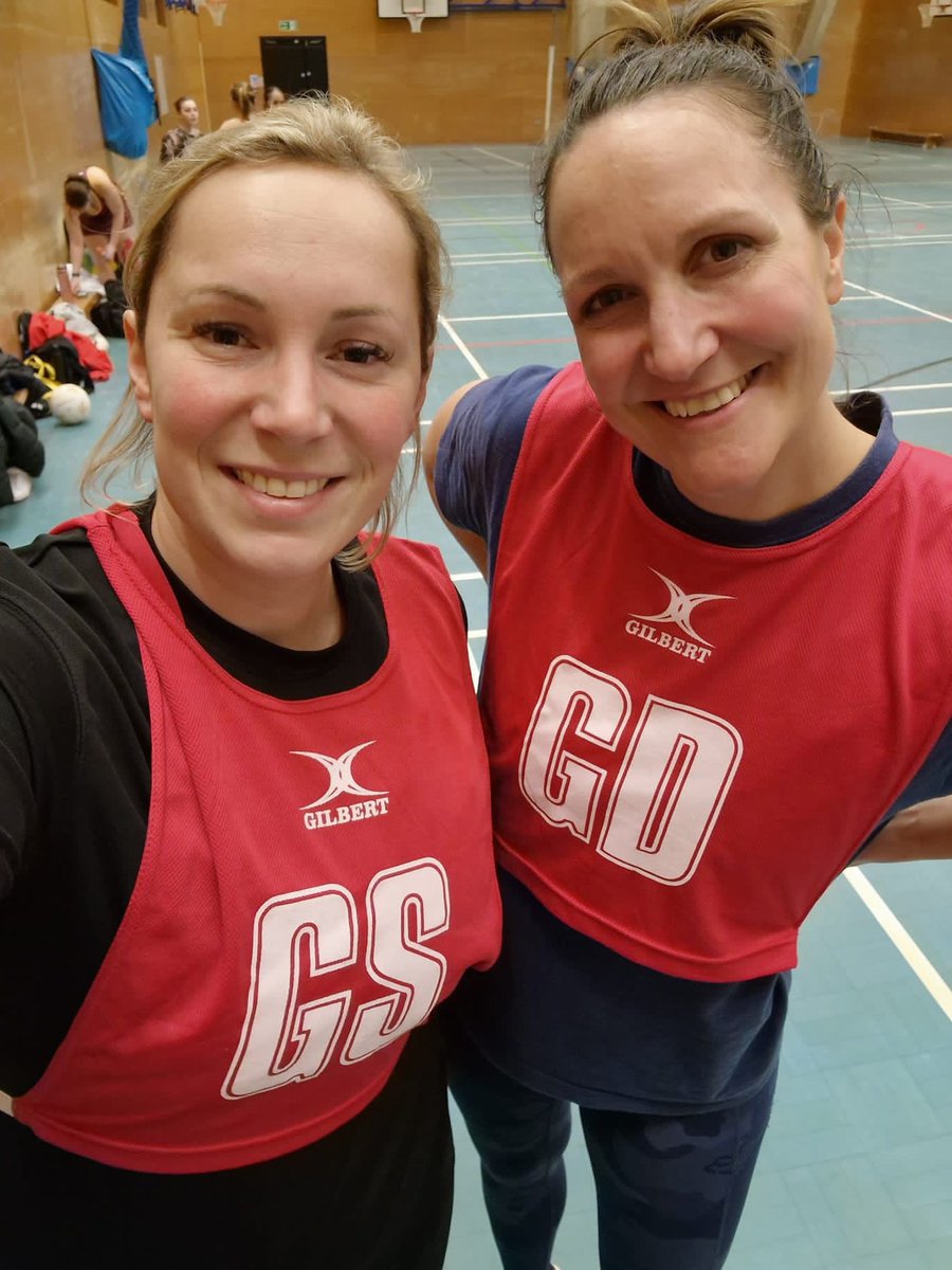 antarctic_fire's tweet image. Time for Netball?! Nikki and Emily took part in a match last week representing @LondonFire &amp;amp; had an absolutely amazing time! Neither have played much since school, so were thrilled to be enjoying a team sport again!
#netball #netballmatch #teamsports #team #buzzing #firefighters