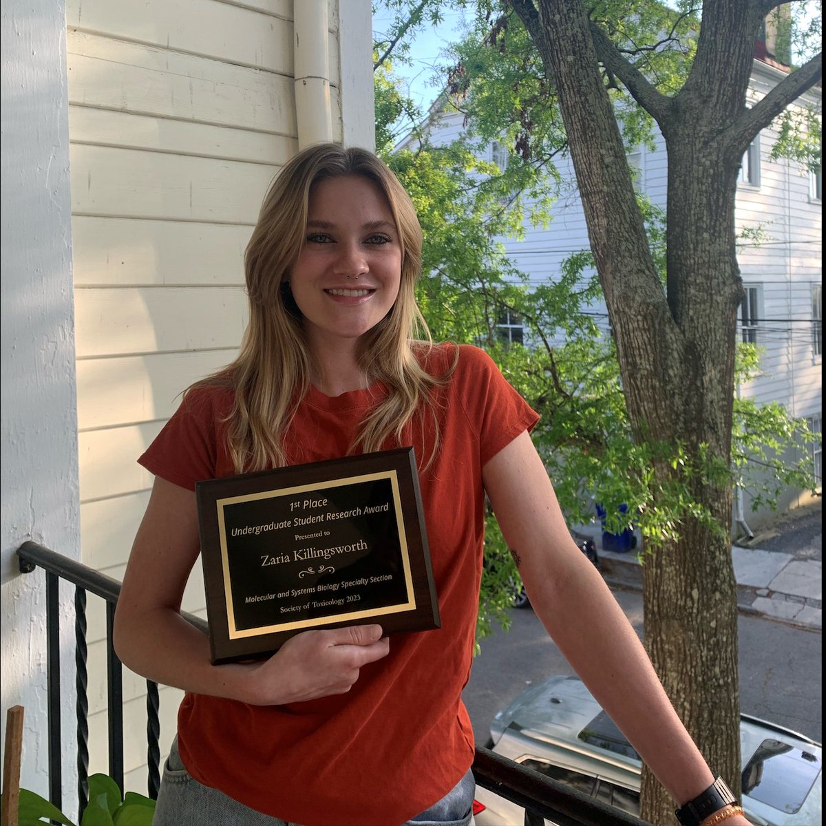 Congrats to senior Zaria Killingsworth for winning the Undergraduate Research Award in Molecular and Systems Biology at the 2023 Society of Toxicology meeting in Nashville, TN! Zaria is a Chem major / Honors College student and does research with Dr. Jessica Hartman at MUSC.