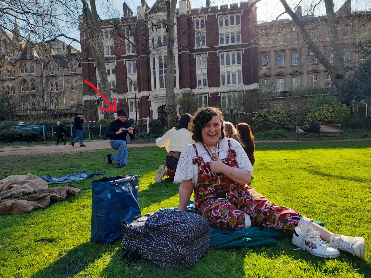 When the #uncertaintylab leader abandons the lab meeting to follow a career in photography, but you decide to support him anyway

<a href="/danieljamesyon/">Daniel Yon</a> <a href="/rhizoqualia/">George Blackburne</a>