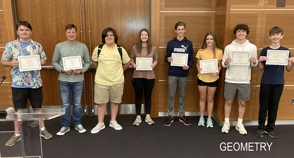 (Post 1 of 2)

RCS high school students dominate at Tennessee math contest

37 RCS students score in top 10 for their categories

DETAILS: rcschools.net/apps/news/arti…