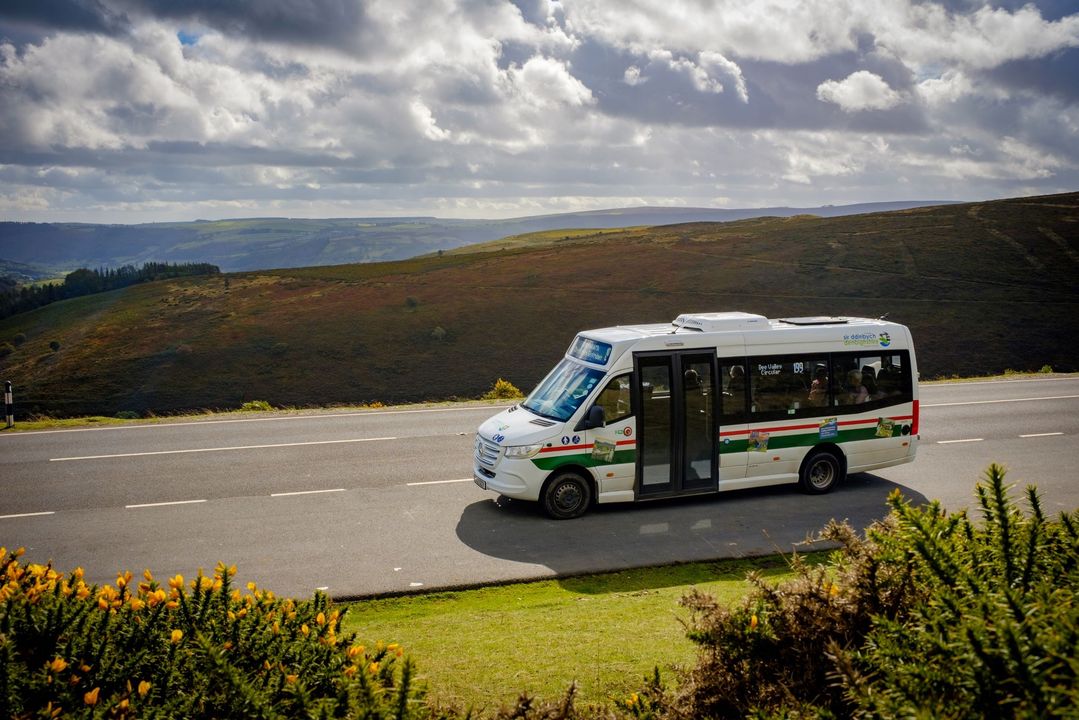 NthEastWales's tweet photo. A bus service providing the best access to see key destinations around Llangollen is back. The Dee Valley Picturesque Bus Service 199 will operate Saturdays only from Saturday April 1st – Saturday November 4th 2023.
👉 https://t.co/pomPFXrcwE https://t.co/2BH1IOYwB5