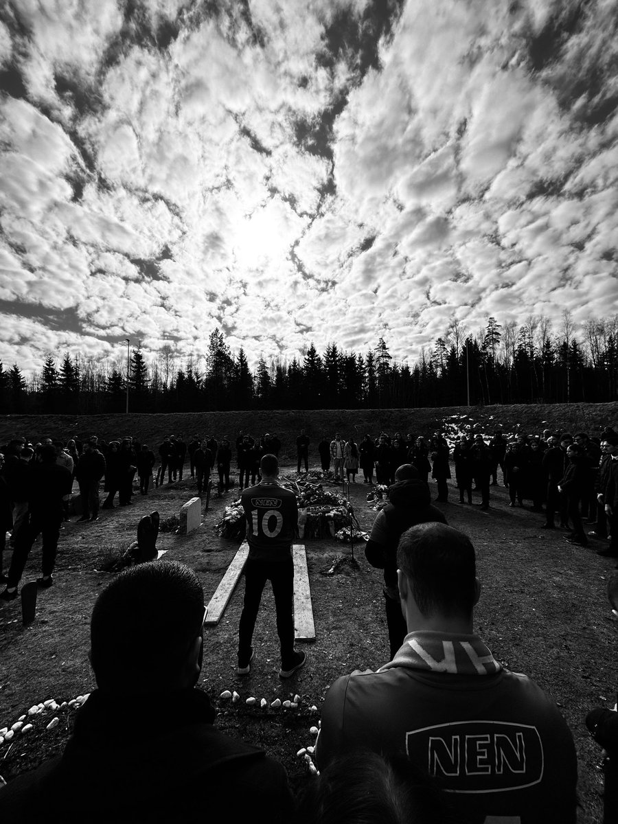 Selbak TIF tweet media