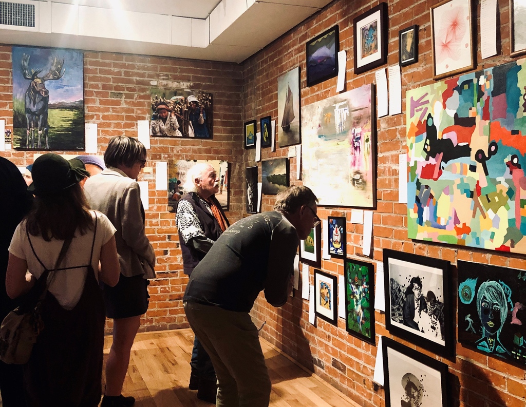 VisitBoulder's tweet photo. From April 7-15, Boulder Arts Week is back for another week of festivities! Learn more details here: https://t.co/OA3LA4fl8I
#visitboulder #boulderartsweek #boulderartsweek2023 https://t.co/w8K3iKveq4
