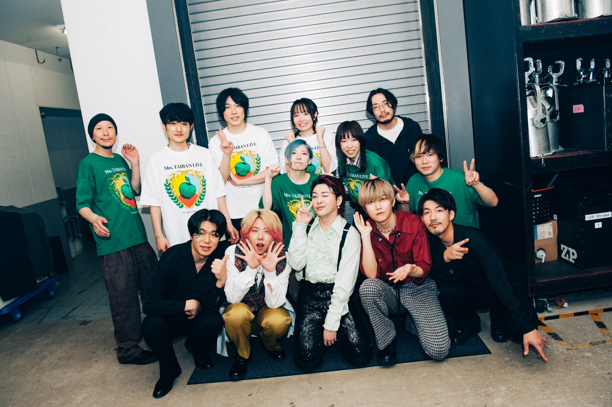 Mrs. GREEN APPLE フーディー Amazon.co.jp: [カムクカクワイ] ミセスグリーンアップル