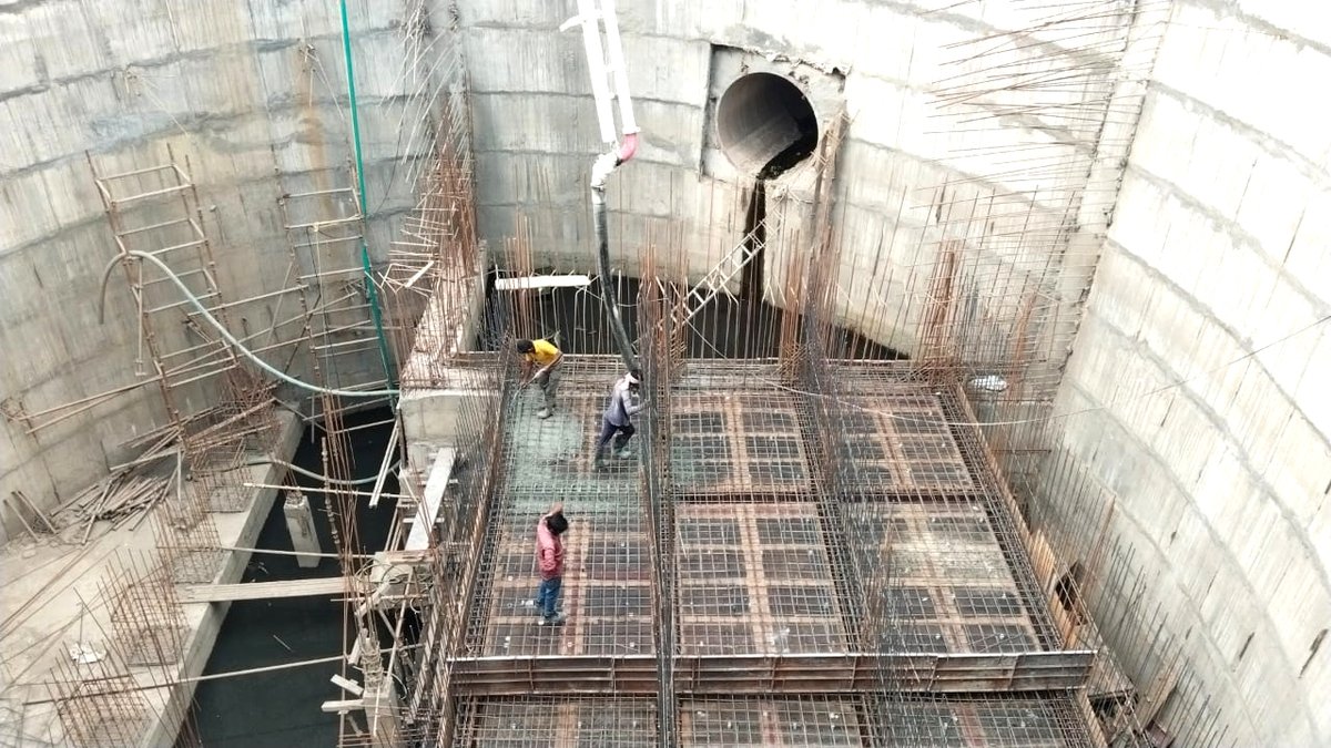 For the 133 MLD #Fathenagar sewage treatment plant, slab concreting for east side wall & #rawsewage sump channel is ongoing.

#Meil #STP 
#SewageTreatmentPlant
#Hyderabad  #Cleanwater