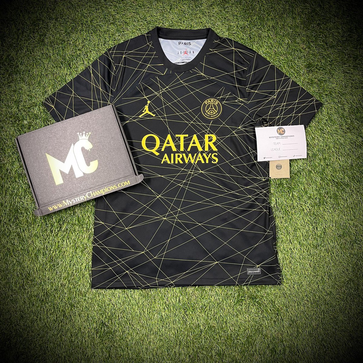 MysteryChampion's tweet photo. If Vinicius Jr 🇧🇷 scores ANYTIME tonight we’ll giveaway a Football Shirt Box 📦 

To enter 👇

• retweet 🔁
• follow us! ✅

🍀 https://t.co/8EbrNTqUzT https://t.co/JvyJ58RPkV