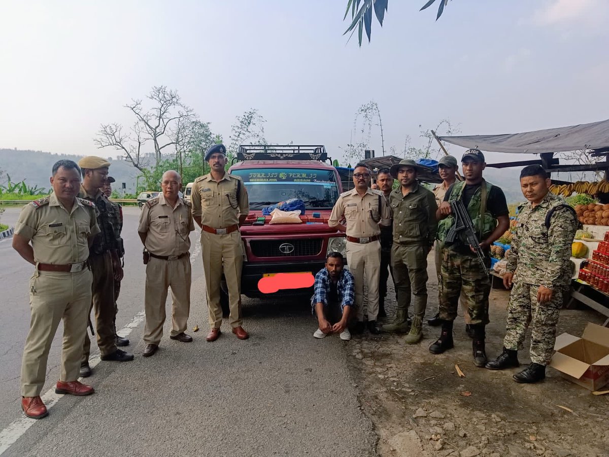 lrbishnoiips's tweet photo. Crackdown on Narco-criminals continues unabated!They are hell-bent to ruin youth but @MeghalayaPolice is devoted to foil their design. Today @RibhoiPolice intercepted a vehicle,nabbed one drug trafficker &amp; seized Heroin worth ₹1Crore. Kudos to team!
@SangmaConrad 
@PIBShillong https://t.co/UAxLdhAyEb