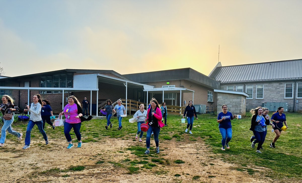 It was a beautiful morning for a staff egg hunt! 🧺🥚#morganbroncos