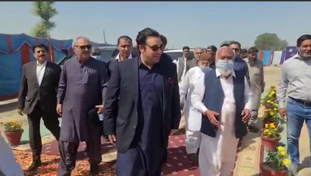 Dawoodpotojamal's tweet photo. @BBhuttoZardari inaugurates Pakistan's first #LungTransplant, country's first #HealthCity and #MedicineUnit at #Gambat - #Sindh!! https://t.co/OLG3kYcM3s