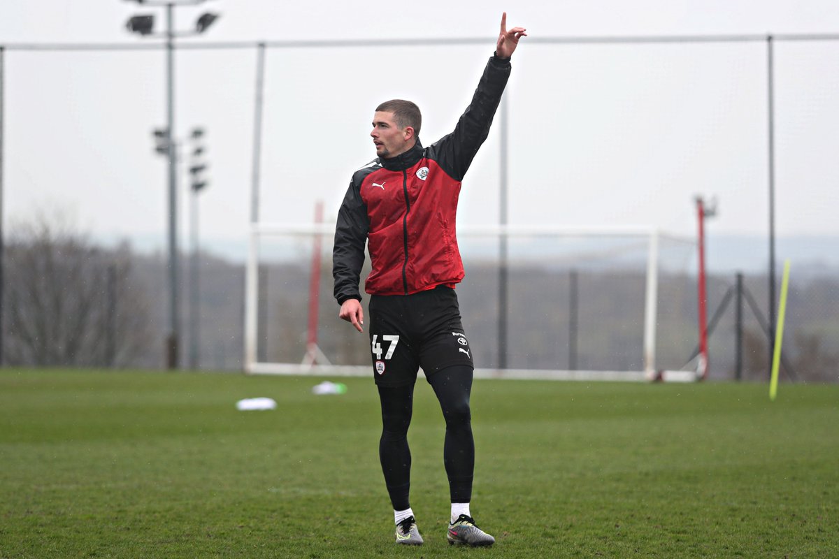 Barnsley FC tweet media