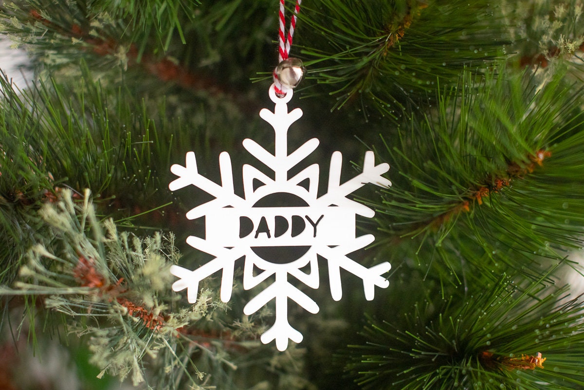 White Acrylic Snowflake Christmas Tree Decoration - Personalised tuppu.net/24060fa0 #Etsy #Wedding #weddingsignage #Bridetobe #HoneywellWeddings #rusticwedding #NamedDecoration
