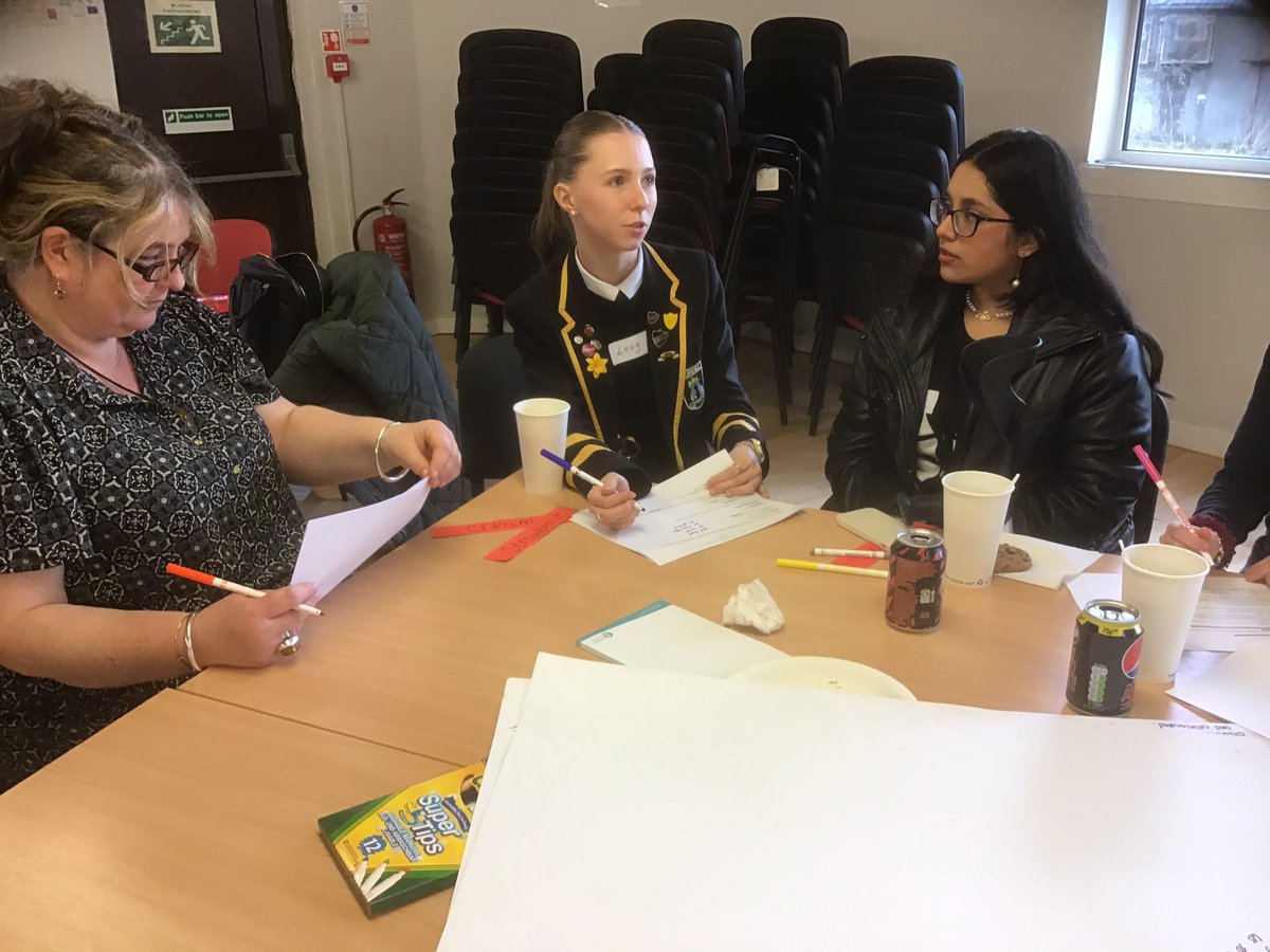 ClacksEducation's tweet photo. So proud to hear our #Clacks pupils contributing to the design of the new #FVWL Youth Voice Charter, capturing the voices of our children & young people in a meaningful way. Young people are the future. We must listen to THEIR voices! #MakeYouthVoiceStronger @edscotcld @UNCRC https://t.co/tCK7grPOwp
