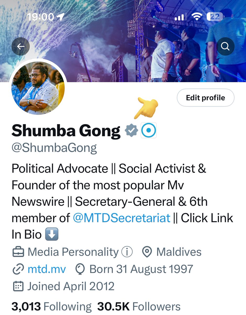 ShumbaGong's tweet photo. Bunin dho evvaru nuveveyney mi’kamuge aharenaa? #GrayTick 😀 https://t.co/2QhPripMVf