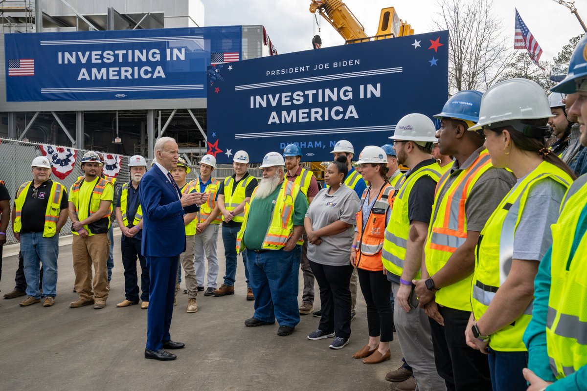As a result of President Biden’s Investing in America agenda, Wolfspeed is making the largest manufacturing investment in North Carolina history – creating 1,800 good-paying jobs while expanding semiconductor production.