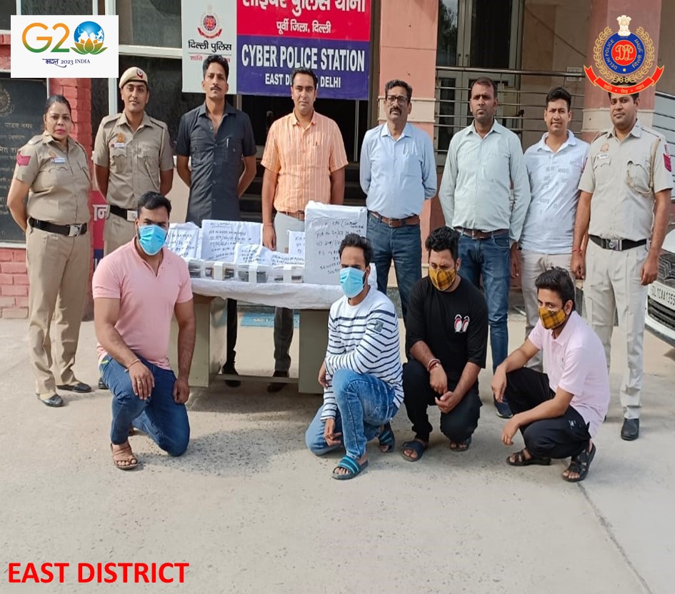 DCPEastDelhi's tweet photo. 04 persons running illegal Call Centre, impersonating as Microsoft employees &amp;  cheating U.S   and Indian Citizens apprehended by Cyber Police  Station, East District. 3 Laptops, 1 Desktop, 8 Mobile phones &amp; 2 Wi-fi routers recovered.

@DelhiPolice
#DelhiPoliceUpdates https://t.co/VtVhjbde0Y