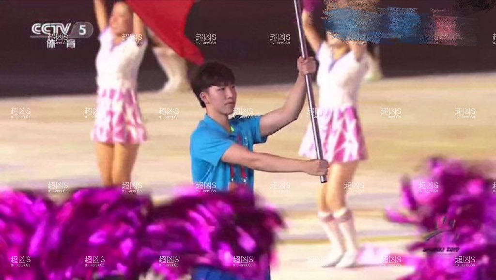 KareluSp's tweet photo. 职业游泳运动员
颜值高 身材好 迷妹多 又怎么样？
还不是成为姐姐脚下的狗
疯狂穿着比赛时的泳裤给主人秀腹肌
只为了能被主人调教
那些追你的女生知道你这样吗？
 
#k9调教 #SM #下贱 #体育生 #体育生弟弟 #发骚 #四爱女s #女主 #女尊男卑 #奶狗 #男M #控制 https://t.co/XIIAWpQQ7u