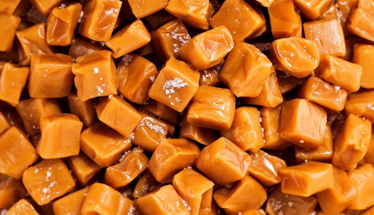 Today is #NationalCaramelDay
This is awesome 🤩 no matter if it’s in a candy piece, or syrup. Good to eat by itself or add it to so many different foods and drinks. 😍👏