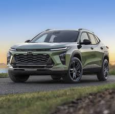 DavidJCaldwell's tweet photo. @jessrcaldwell Right - and @Chevrolet is stepping up to fill the void. New Trax starts at $22K. All trim levels start below $25K. New, larger, better equipped small SUV.  Looks good, too. More than just price, it's product strategy. https://t.co/tEu3wvpOuF