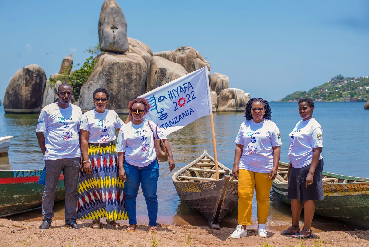 Recalling how we celebrated #IYAFA2022. We organized boat racing in the Lake Victoria, Mwanza. Women fish processors and traders who 4 various reasons decided to go out fishing themselves, to bring fish for processing and trade. 💪🏽💪🏽💪🏽💪🏽