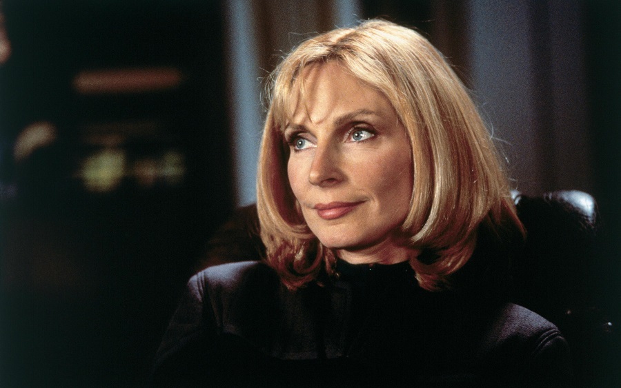 Happy First Contact Day, people!

Just her 🖖 #BeverlyCrusher aka #GatesMcFadden, or is it... viceversa? Oh well, her both!

#StarTrek #StarTrekFirstContact